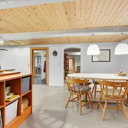 Semesterbostad Awesome In With Wifi